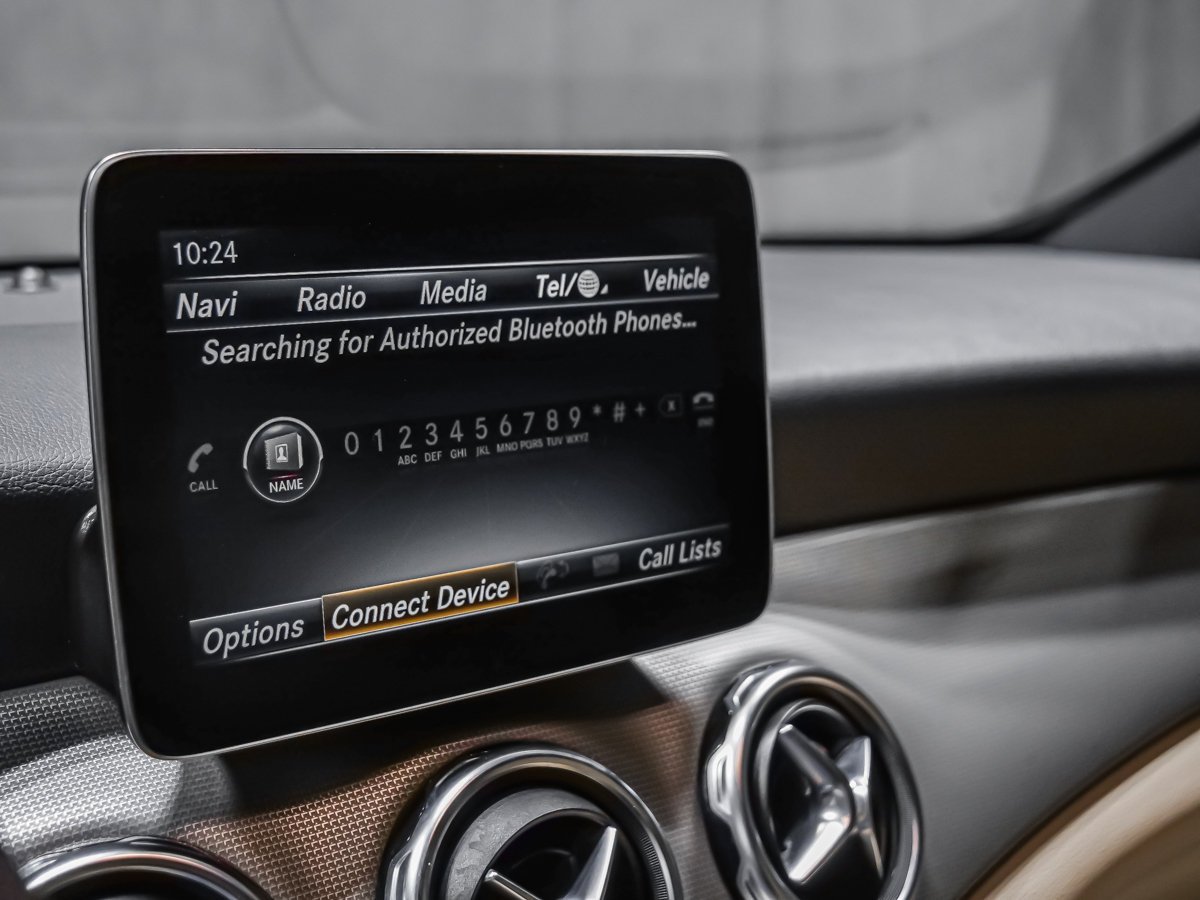 2018 Mercedes-Benz GLA GLA 250 Black Montreal - photo #9