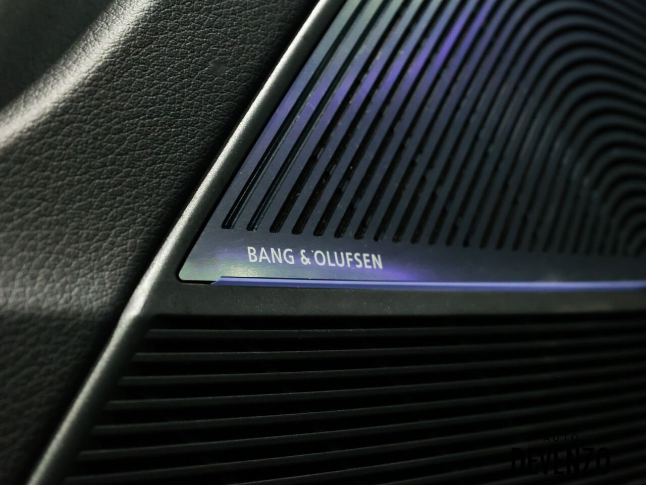 2023 Audi RS Q8 Black Saint-Eustache - photo #26