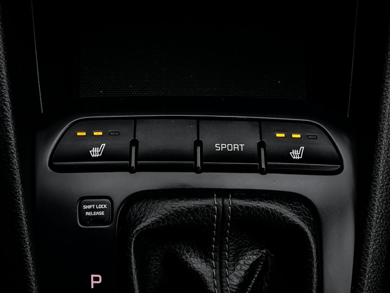 2023 Kia Rio 5-door LX+ IVT Blue Sherwood Park - photo #26