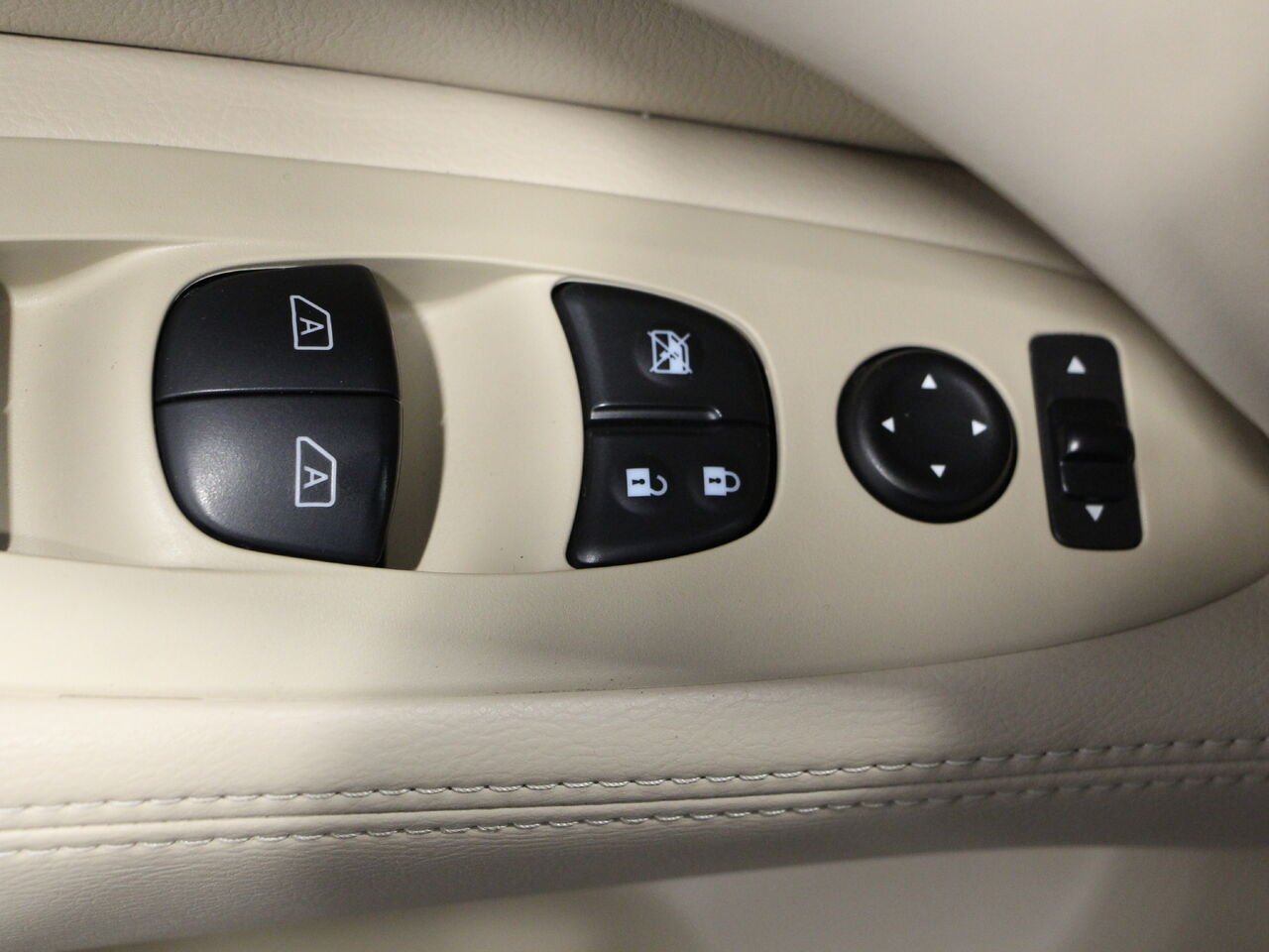 2017 Nissan Pathfinder 4 roues motrices 4 portes SL Blue Châteauguay - photo #21