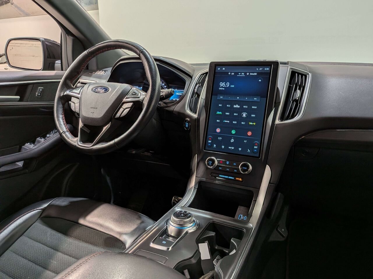 Ford Edge 2023 Noir Val-David - photo #19