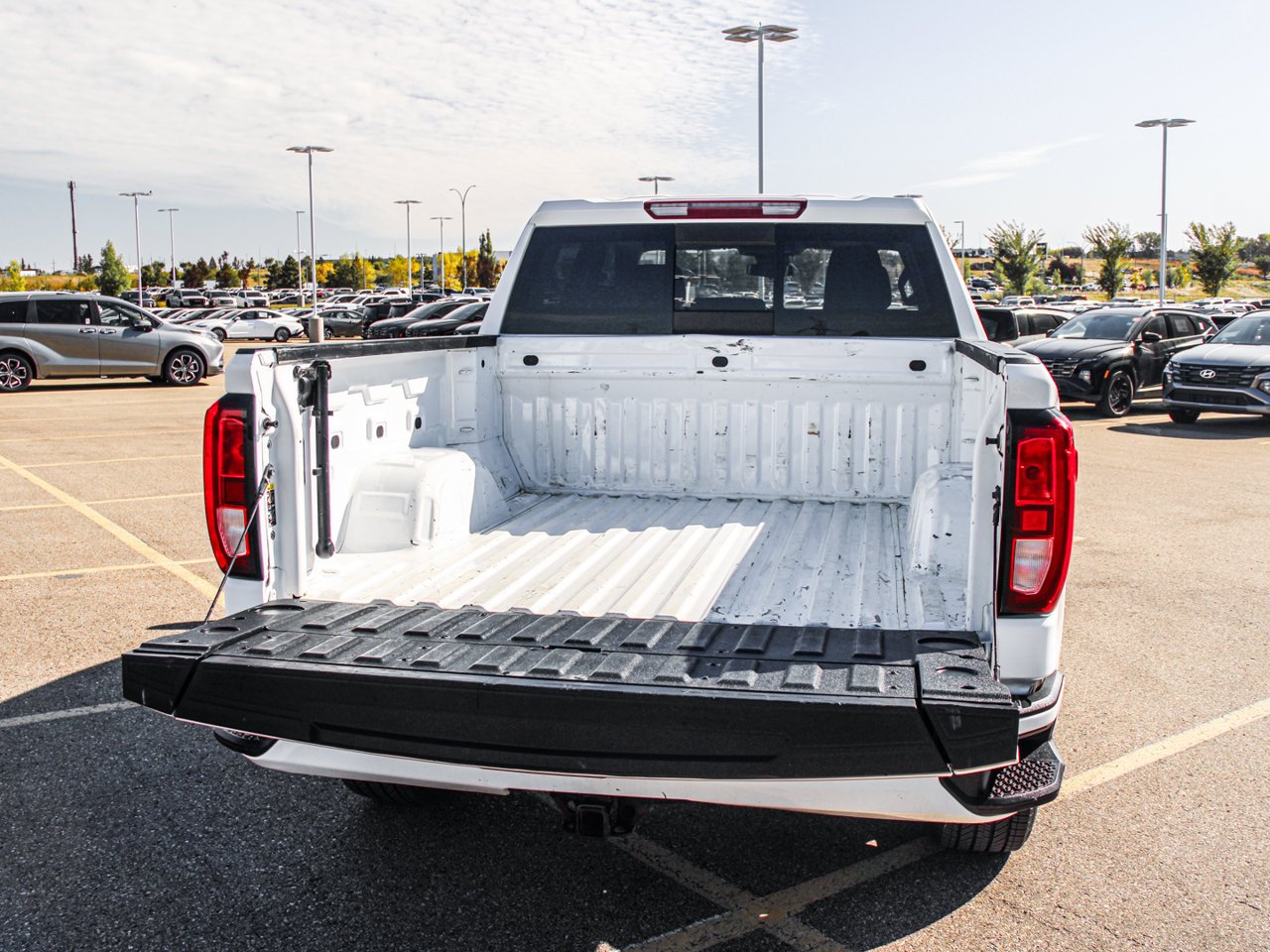 2022 GMC Sierra 1500 4WD Crew Cab 147 Elevation White Sherwood Park - photo #7