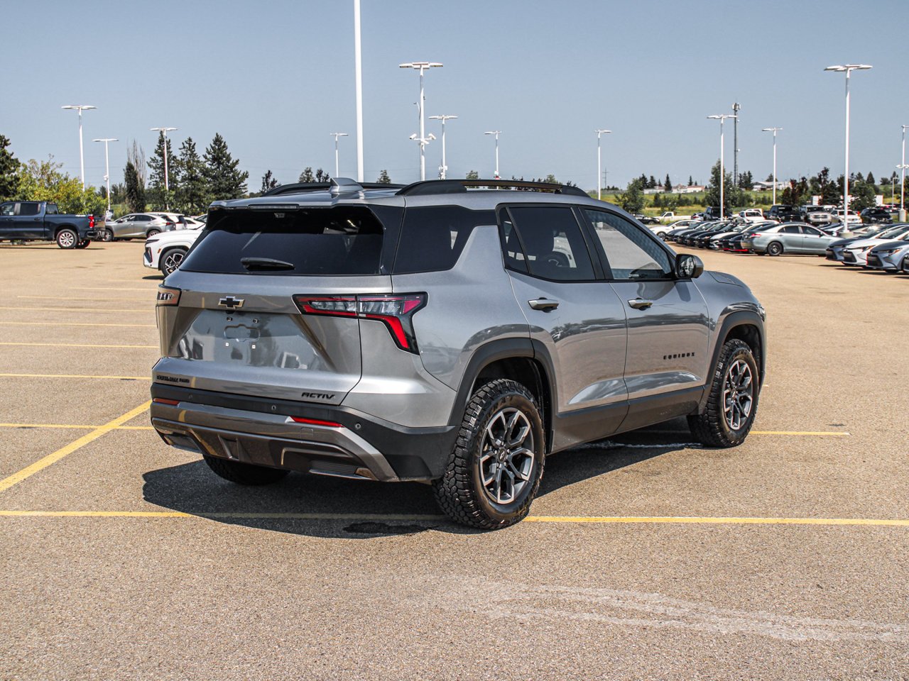 2026 Chevrolet Equinox AWD 4dr ACTIV Grey Sherwood Park - photo #8