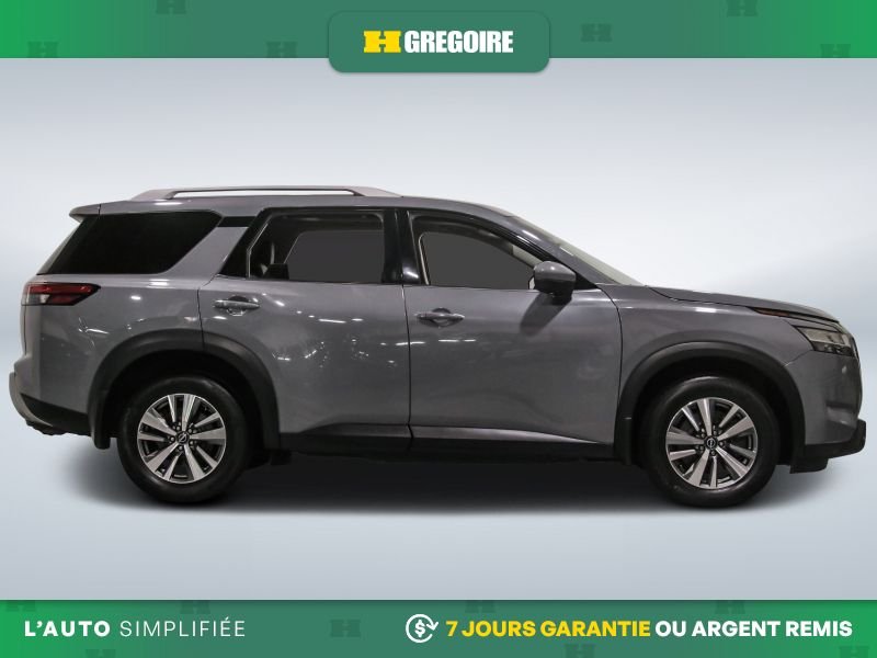 Nissan Pathfinder 822065 | SL 4WD AUTO AC CUIR TOIT NAV MAGS CAM RECUL BLEUTO 2022 Gris Laval - photo #10