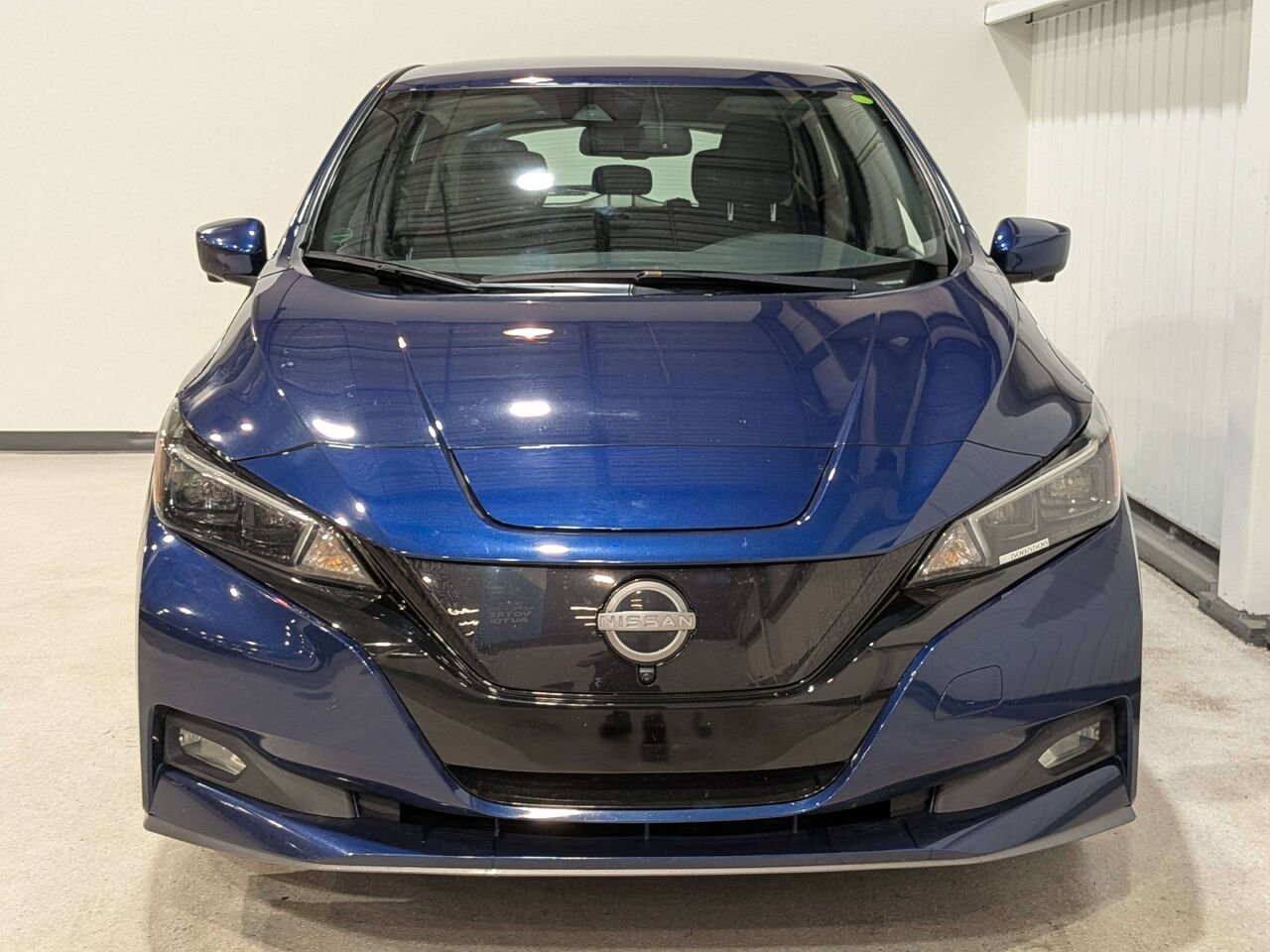 2024 Nissan LEAF SV PLUS Hatchback Blue Val-David - photo #3