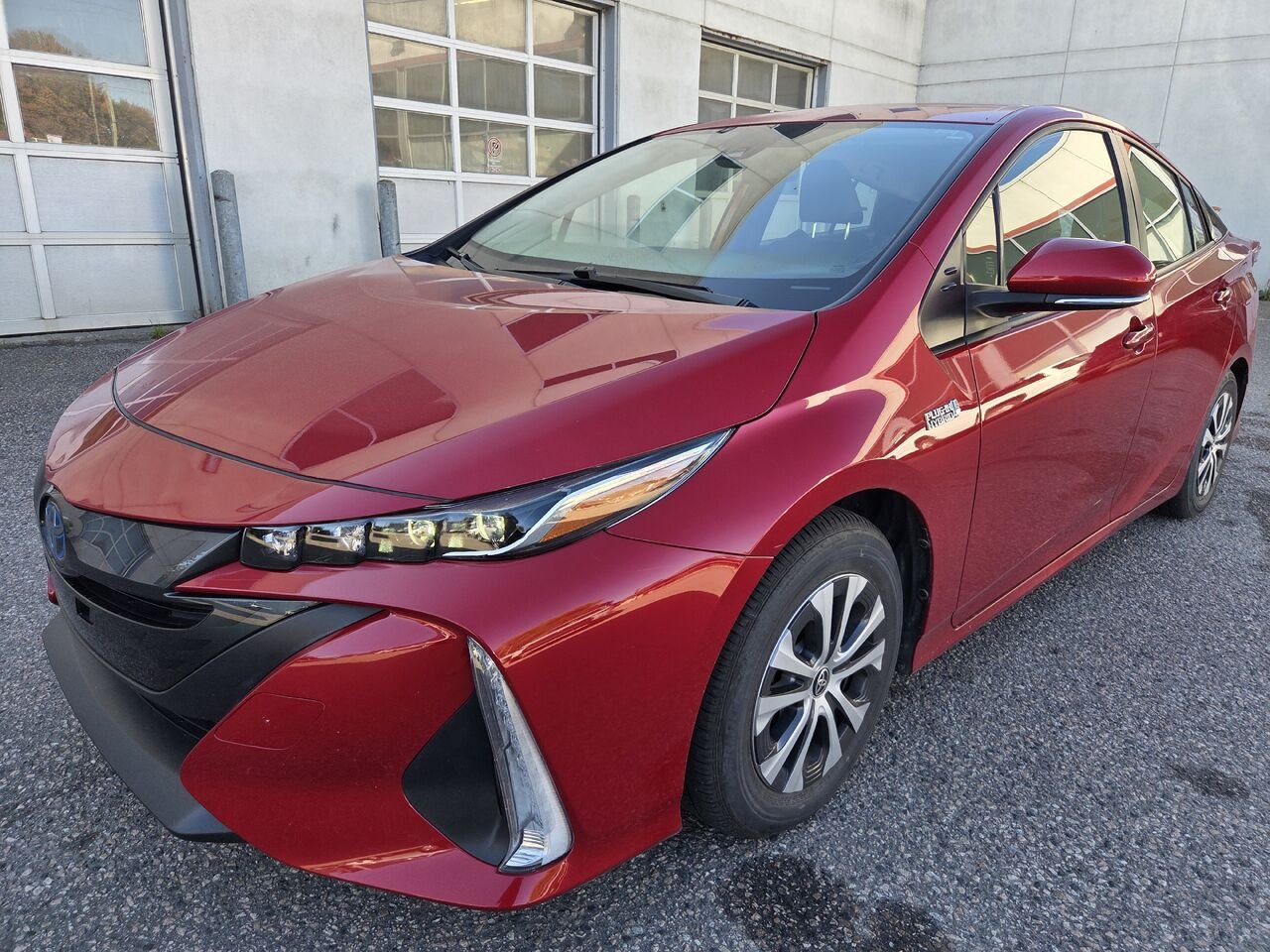 Toyota PRIUS PRIME (AMÉLIORÉ) 2021 Rouge Mont-Laurier - photo #0