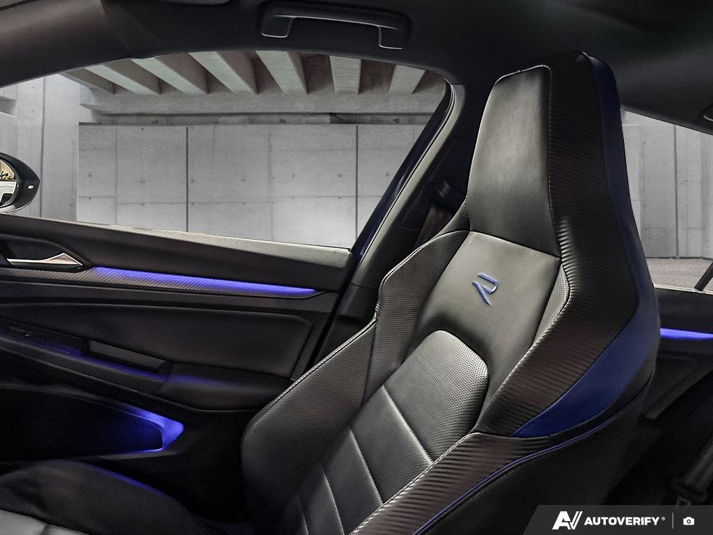 2022 Volkswagen Golf R 2601628A | DSG Blue Edmonton - photo #16