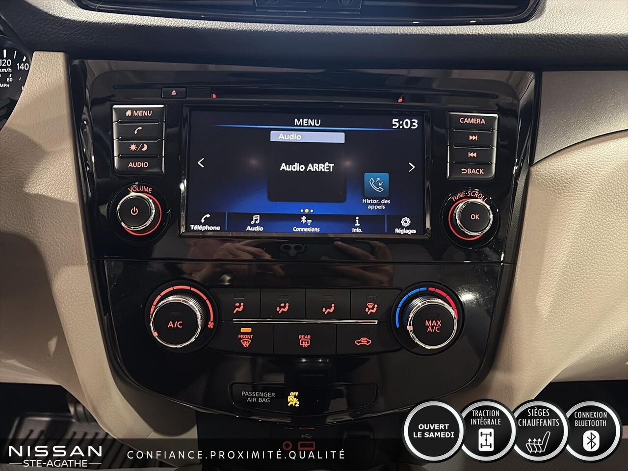 Nissan Qashqai S TI | JAMAIS ACCIDENTÉ | SIÈGES CHAUFFANTS | ANGLES MORTS | CAMÉRA DE RECUL 2023 Bleu Saint-Jérôme - photo #17
