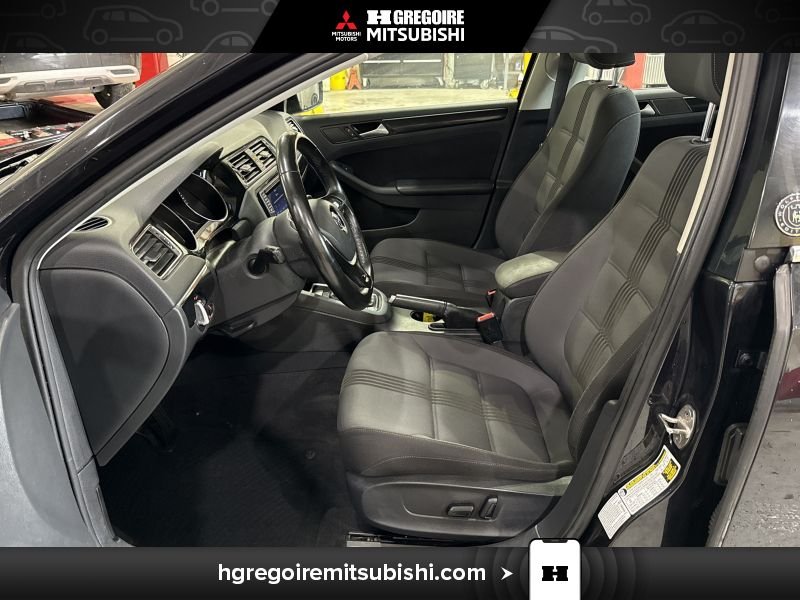 2017 Volkswagen Jetta Black Blainville - photo #12