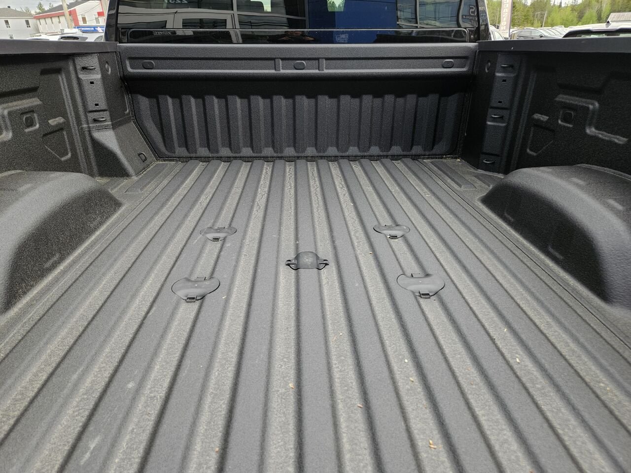 Chevrolet Silverado 2500HD Custom cabine multiplace 4RM 172 po 2026 Noir Thetford Mines - photo #15