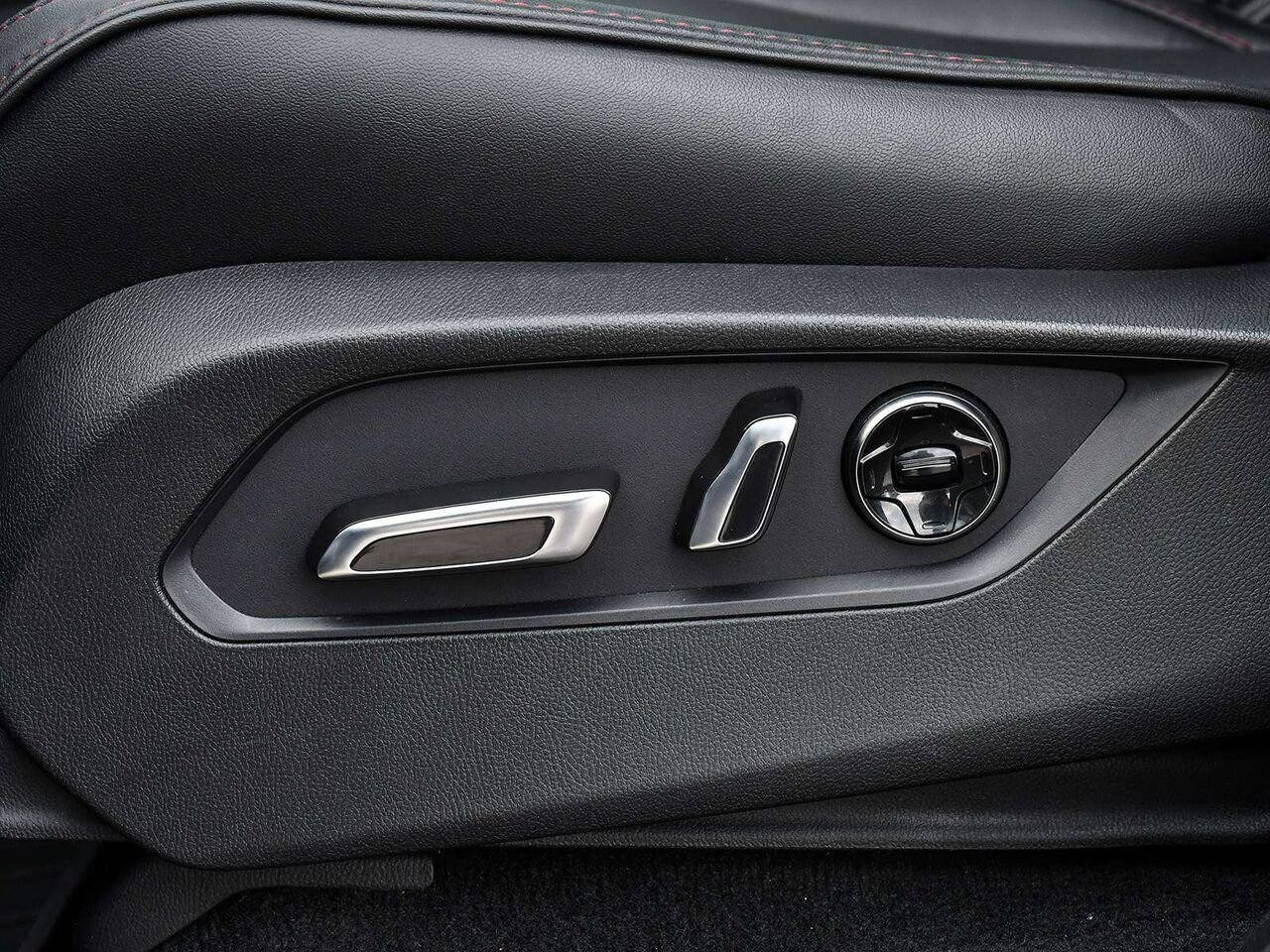 2026 Acura MDX Majestic Black Pearl Etobicoke - photo #13