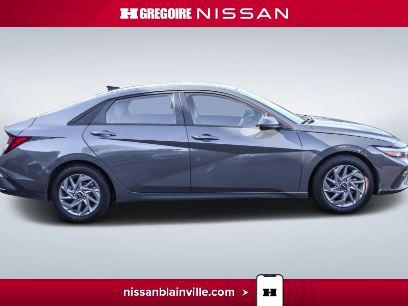 2025 Hyundai Elantra Grey Blainville - photo #10