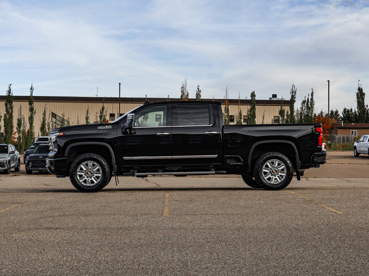 2024 Chevrolet Silverado 2500HD 4WD Crew Cab 159 High Country Black Sherwood Park - photo #4