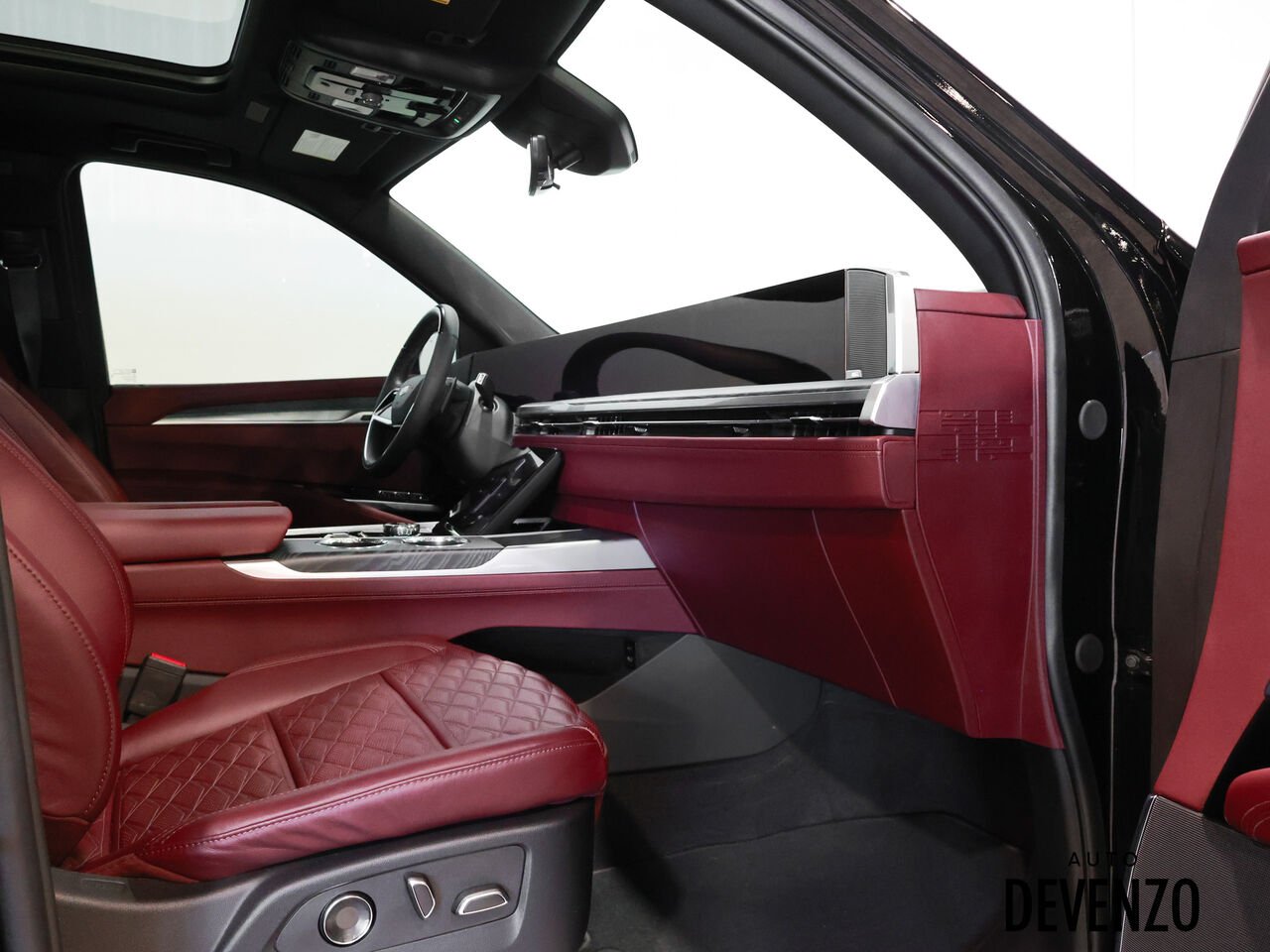 Cadillac Escalade 2025 Noir Saint-Eustache - photo #4
