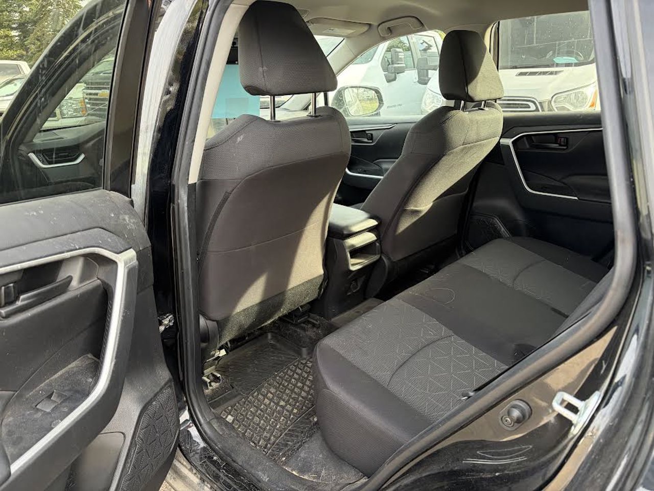2021 Toyota RAV4 LE AWD Black Sherwood Park - photo #5
