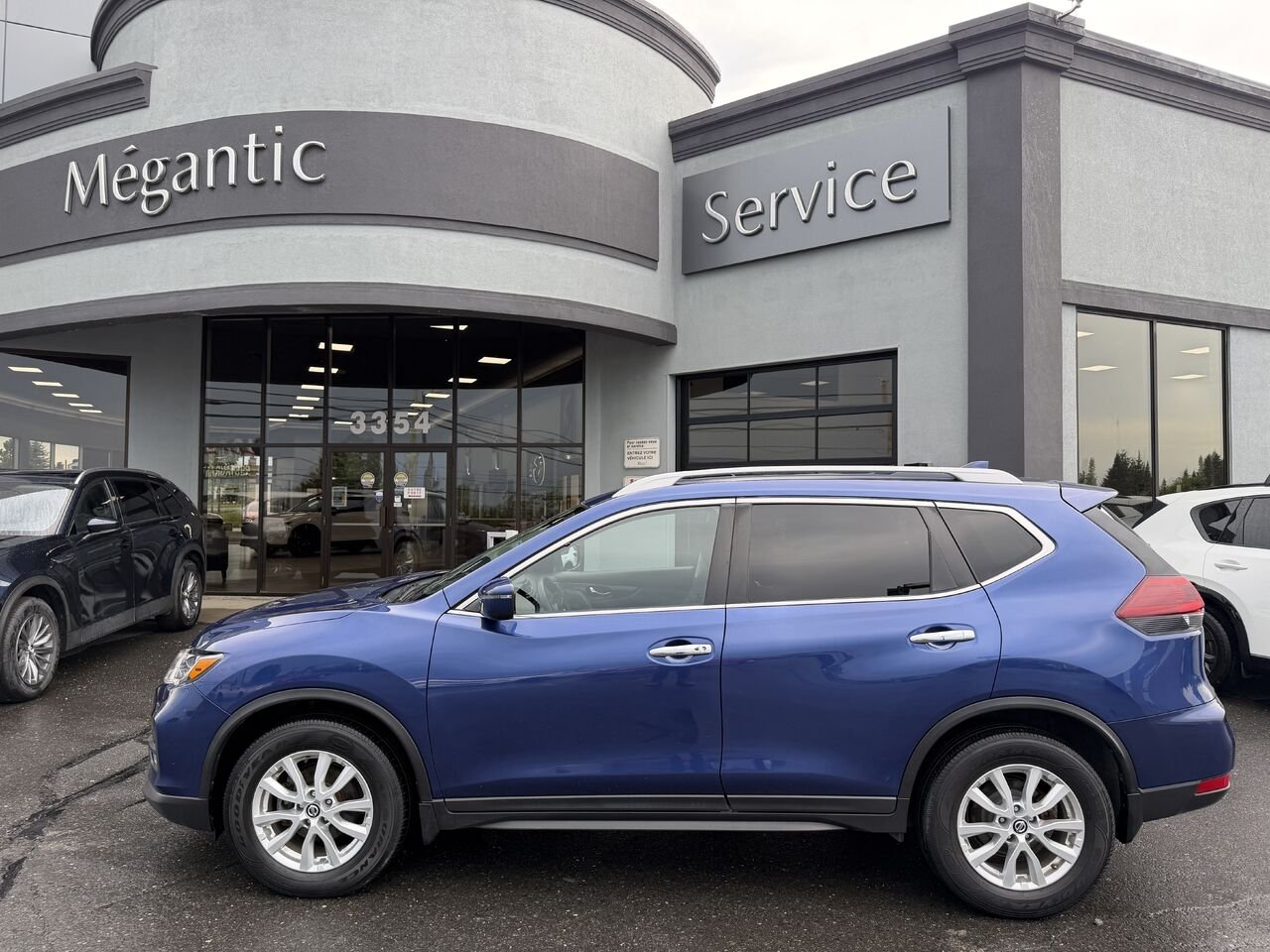 2019 Nissan Rogue Blue Nantes - photo #1