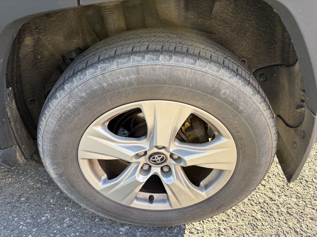 TOYOTA RAV4 XLE/XLE PREMIUM XLE TI 2019 Bleu Montmagny - photo #7