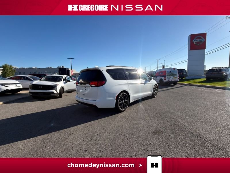 2019 Chrysler Pacifica White Blainville - photo #10