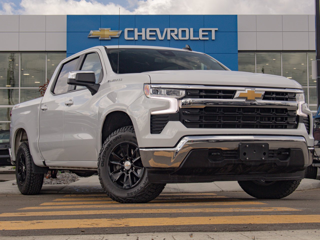 2025 Chevrolet Silverado 1500 4WD Crew Cab 147 LT White Sherwood Park - photo #13