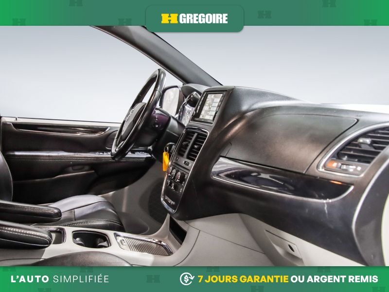 Dodge GR Caravan 2019 Gris Blainville - photo #26