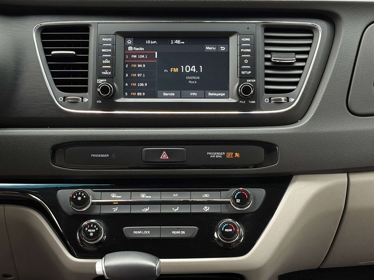 2020 Kia Sedona Grey Gatineau - photo #16