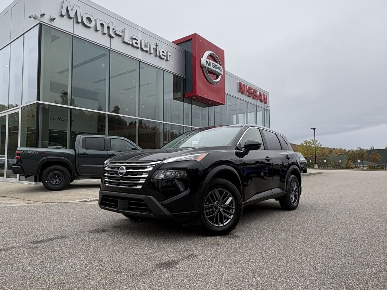 Nissan Rogue S 2024 Noir Mont-Laurier - photo #0