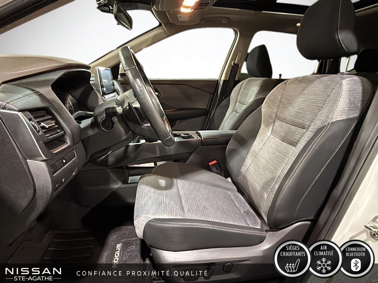 Nissan Rogue SV TI | SEULEMENT 27 125 KM | ENSEMBLE TOIT OUVRANT | SIÈGES CHAUFFANTS 2023 Blanc Saint-Jérôme - photo #7