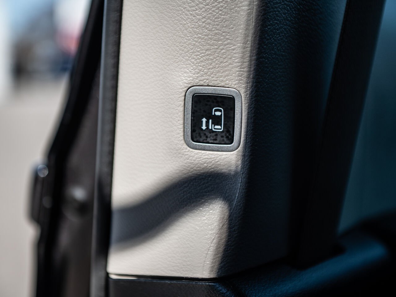 Chrysler Grand Caravan 2023 Argent Sainte-Julienne - photo #30