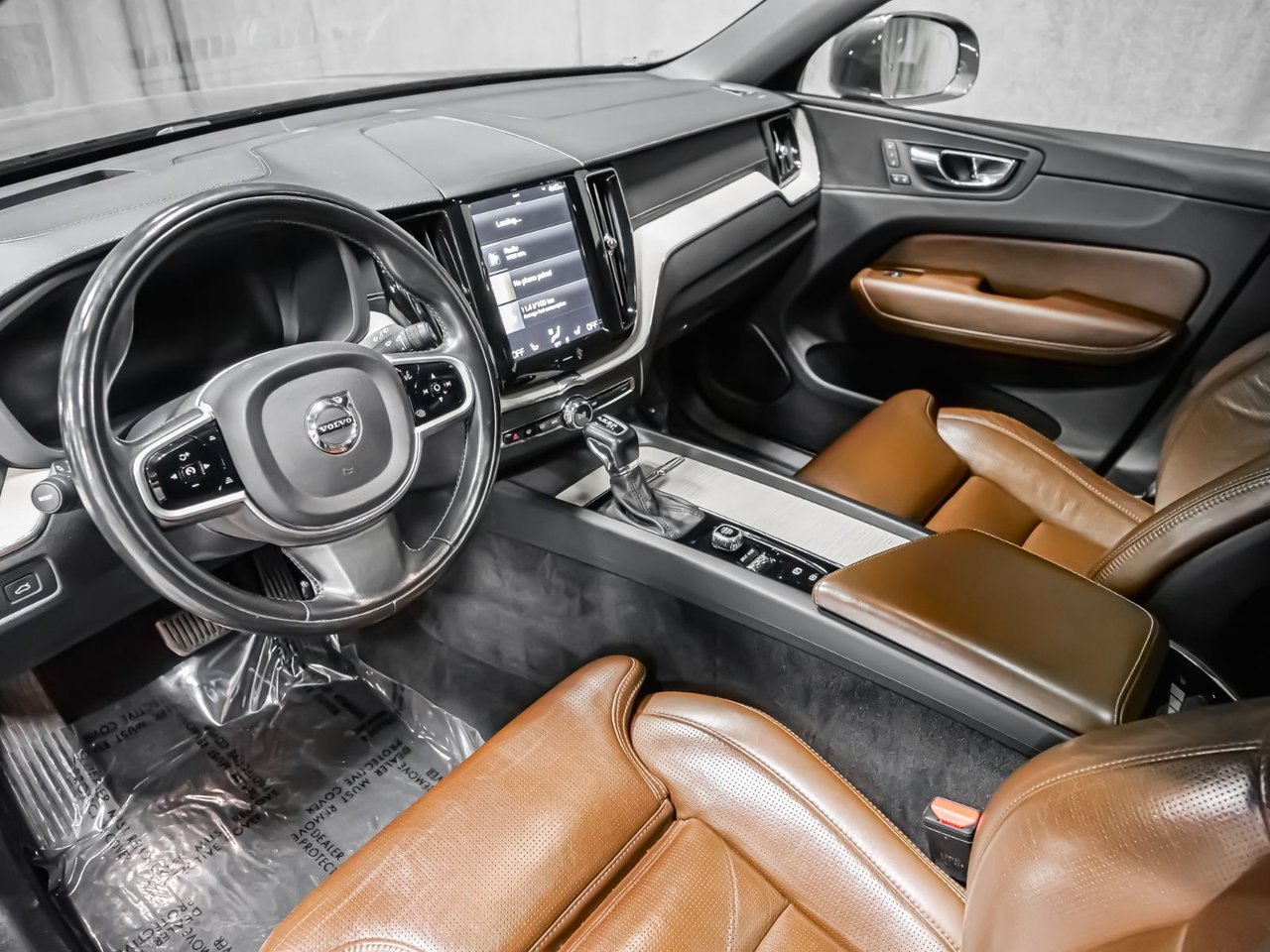 Volvo XC60 T6 INSCRIPTION CLIMATE VISION CONVENIENCE 2018 Gris Montréal - photo #5