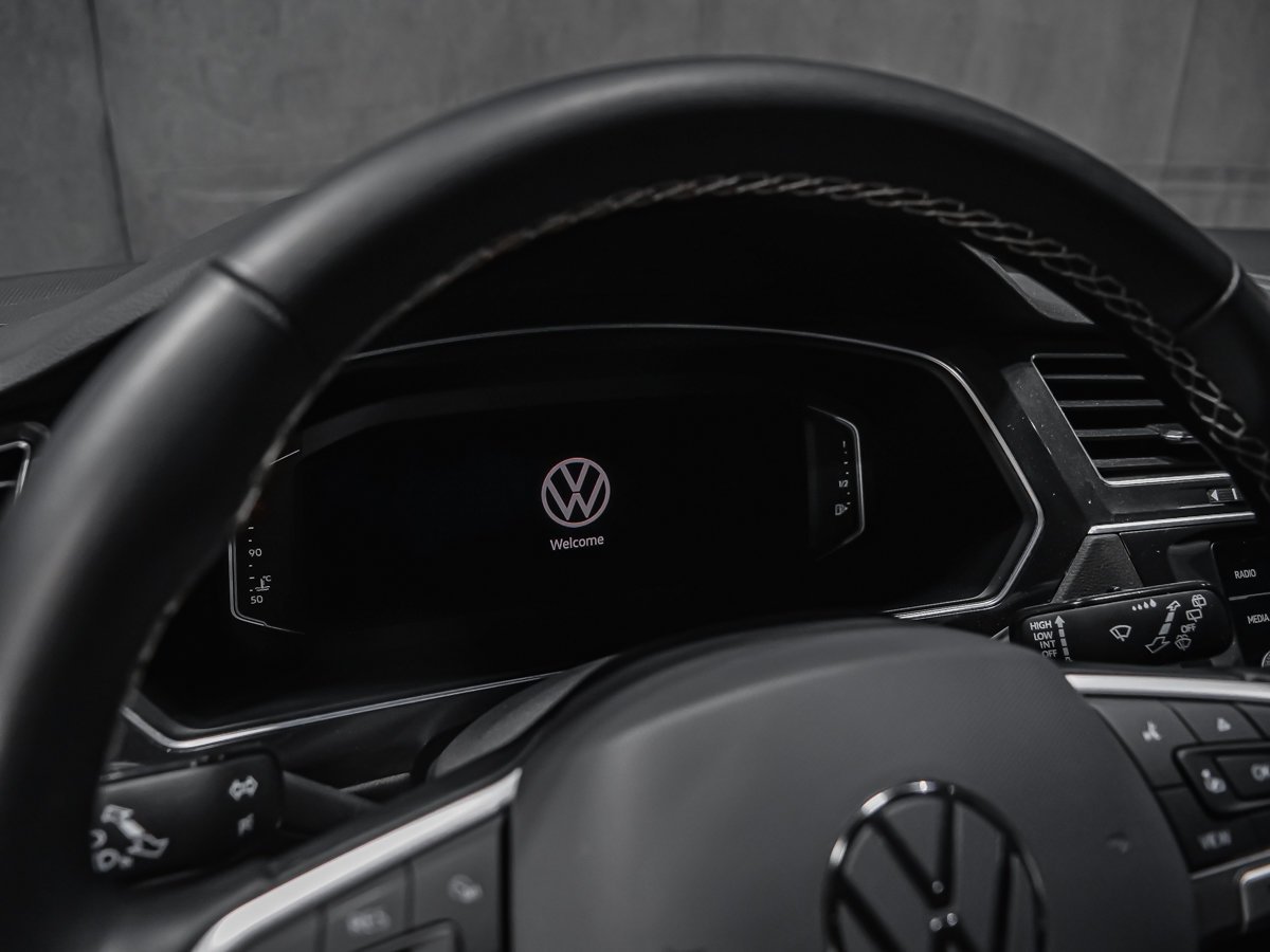 2022 Volkswagen Tiguan COMFORTLINE White Montreal - photo #10