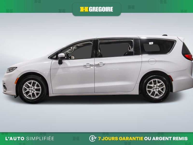 2023 Chrysler Pacifica White Saint-Eustache - photo #4