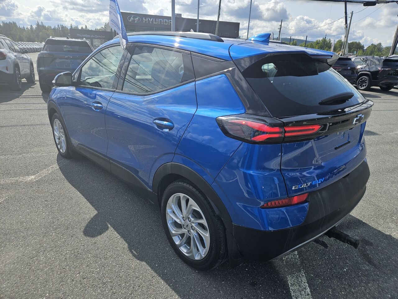 2023 Chevrolet Bolt EUV Traction avant 4 portes LT Blue Thetford Mines - photo #4
