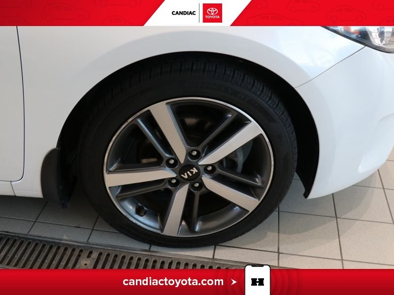 2017 Kia Forte White Blainville - photo #34