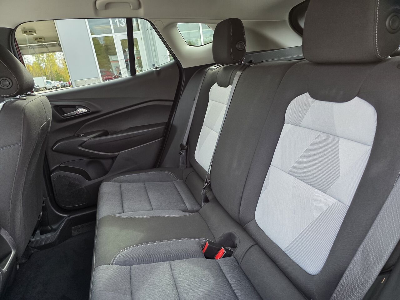 Chevrolet Trax LS 2025 Rouge Mont-Laurier - photo #13