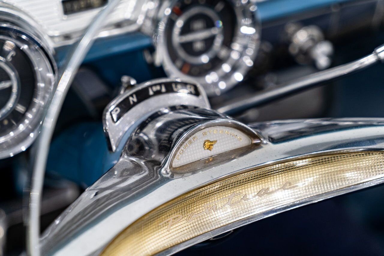 Pontiac Bonneville *PRICE IN USD* Fuel injected 347/315HP 1 of 630 produced 1957 Blanc Montréal - photo #74