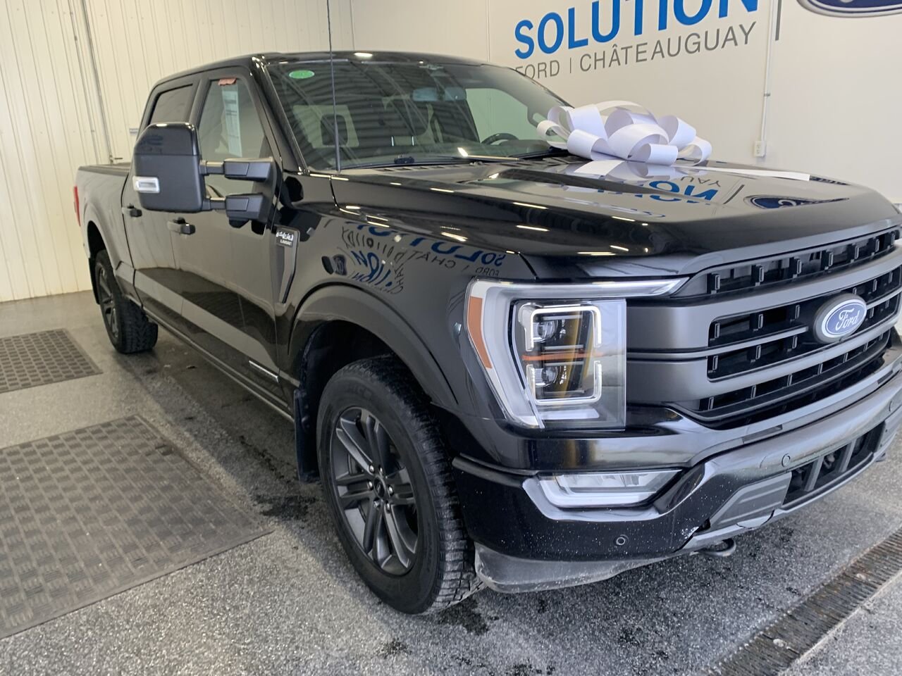 Ford F-150 SUPERCREW LARIAT LARIAT, 502A, SPORT 2023 Noir Châteauguay - photo #5