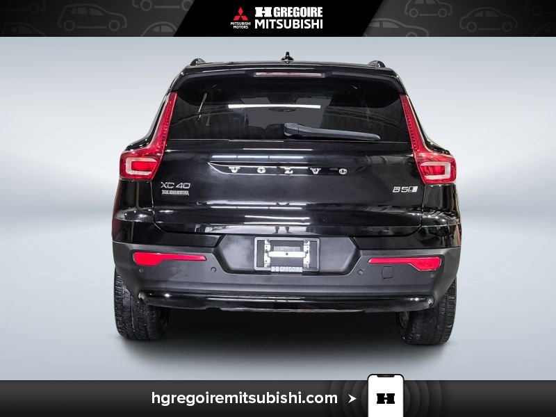 2023 Volvo XC40 Black Laval - photo #7
