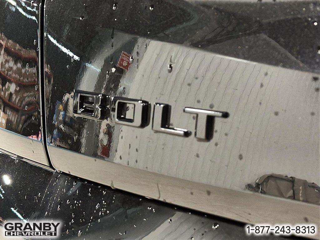 Chevrolet Bolt Traction avant 4 portes LT | E27-0158 2027 NOIR MOSAIQUE METALLISE Granby - photo #18