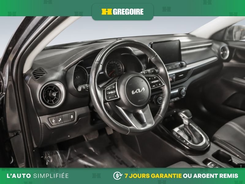 2024 Kia Forte Grey Blainville - photo #28