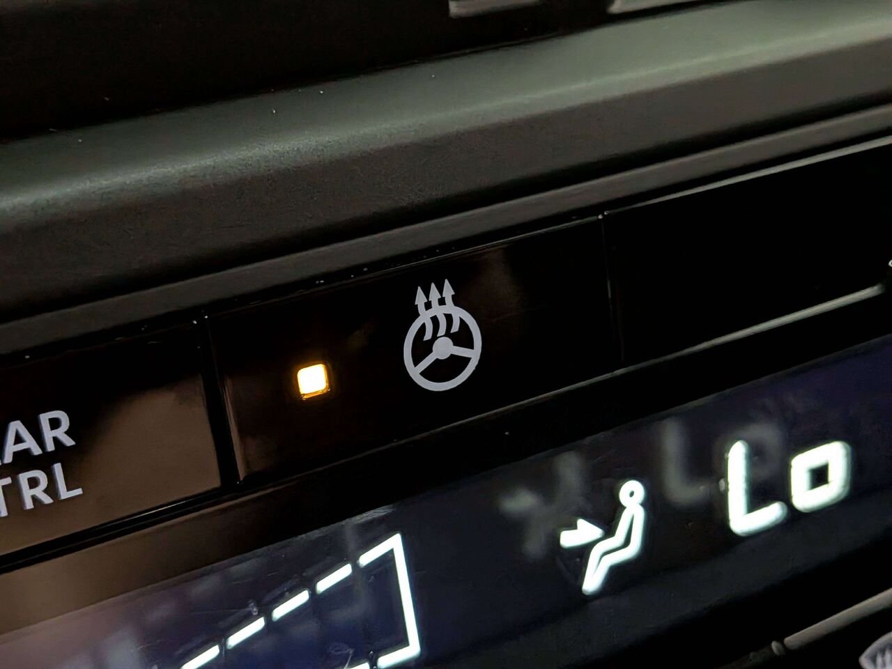 2024 Nissan Pathfinder S 4WD Black Val-David - photo #17