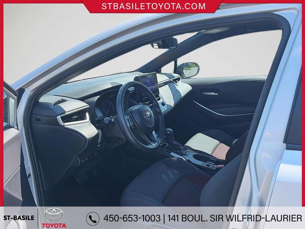 2024 Toyota COROLLA Classic Silver Metallic Saint-Basile-le-Grand - photo #11