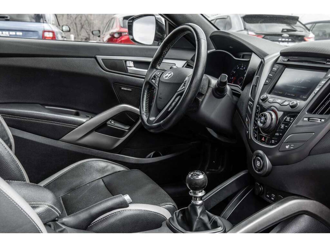Hyundai Veloster 2019 Blanc Sainte-Julienne - photo #31