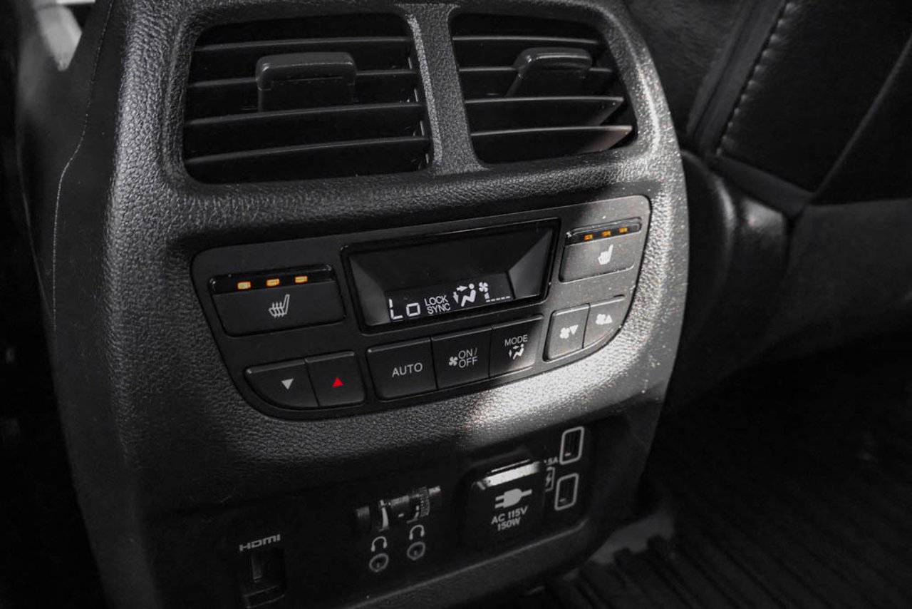 2022 Honda Pilot Touring 7-Passenger AWD Grey Sherwood Park - photo #33