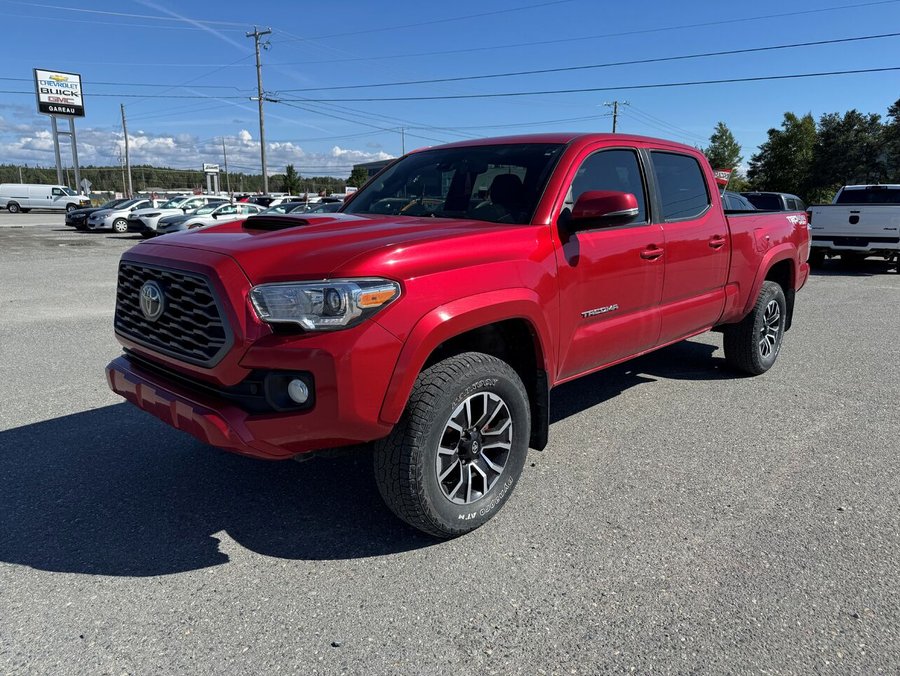 2022 Toyota Tacoma 2022 Red