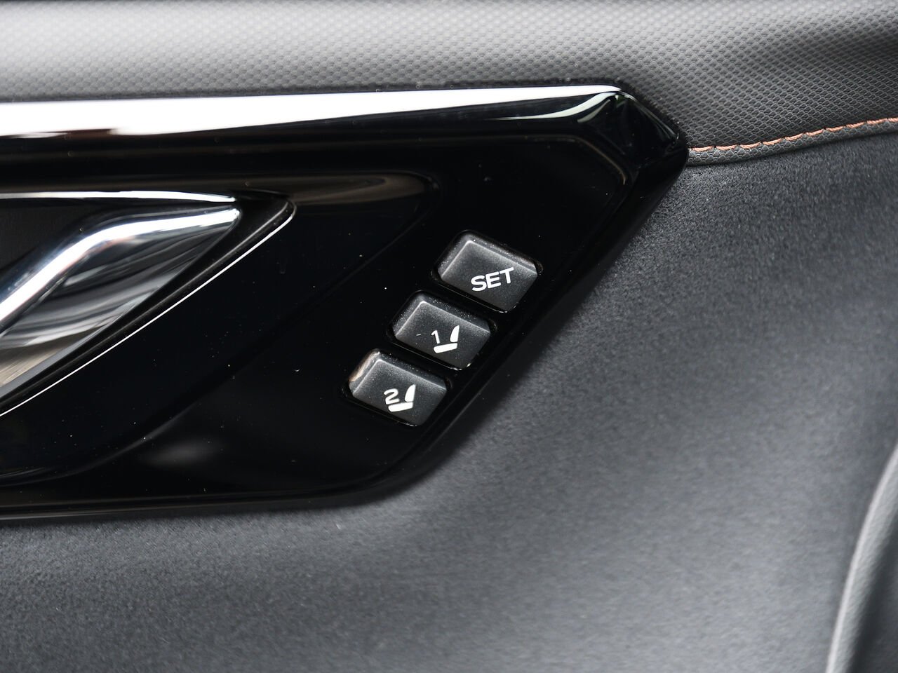 Subaru Forester Premier e_BOXER hybride 2025 Noir Saint-Hyacinthe - photo #11