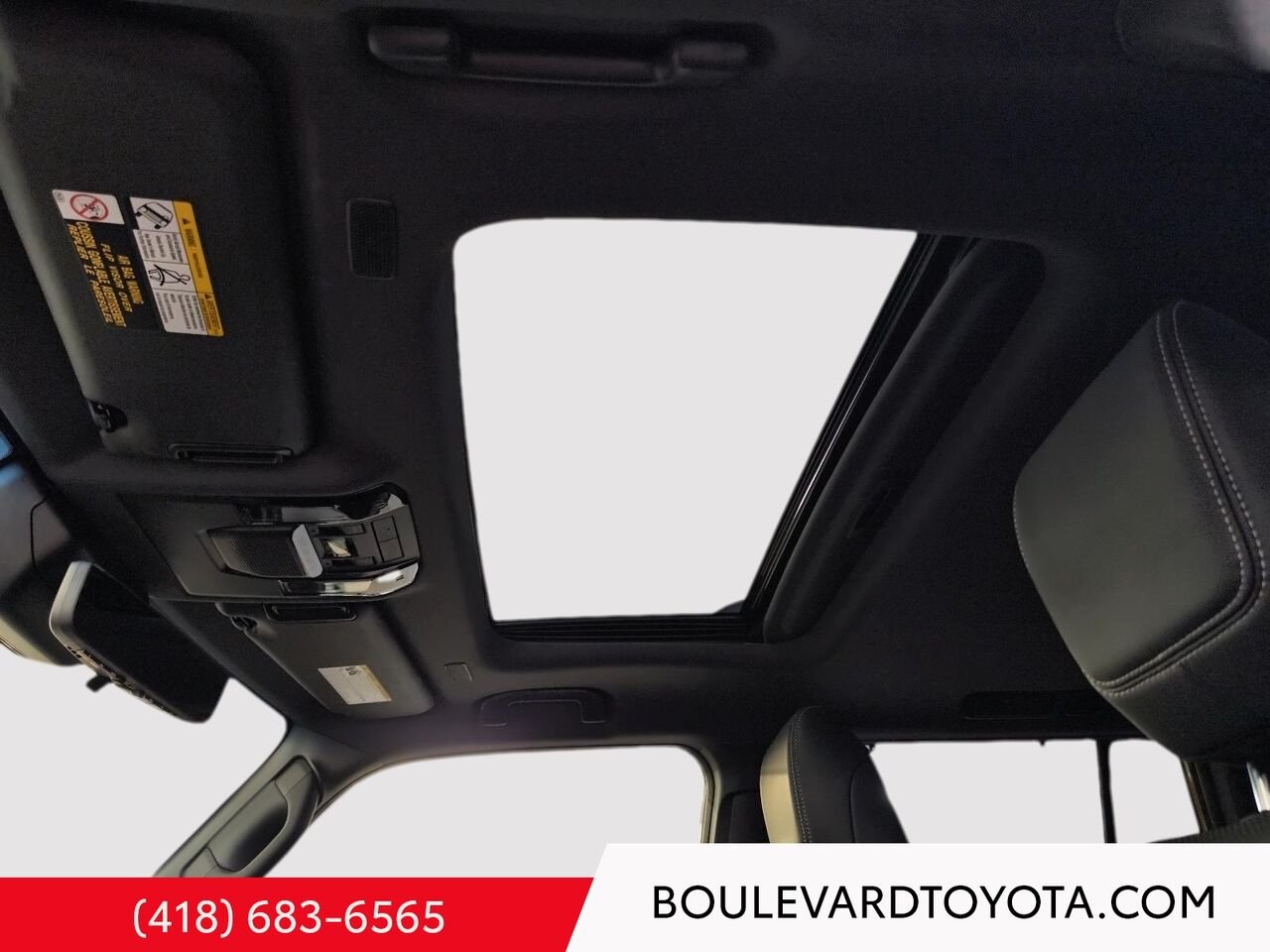 Toyota LAND CRUISER 100345A-85 | PREMIUM, 4X4 2025 Brun Québec - photo #12