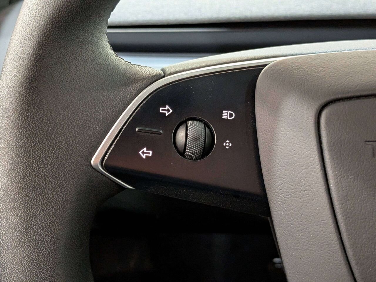 2025 Tesla Model 3 Premium AWD Red Val-David - photo #16