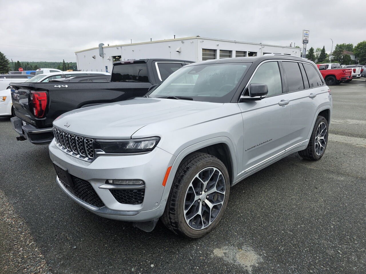 Jeep Grand Cherokee Summit Reserve 2024 Gris Rouyn-Noranda - photo #35