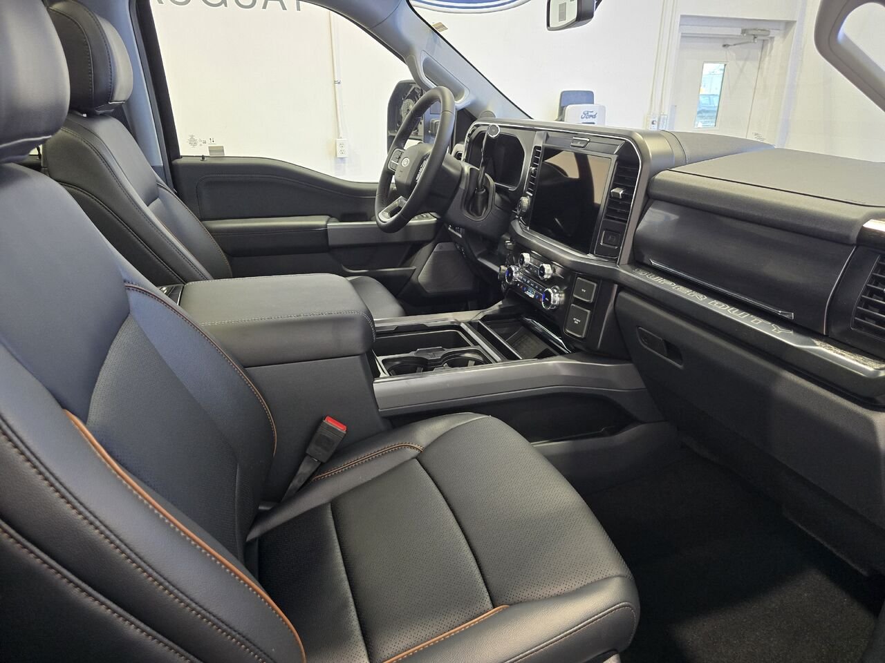 Ford Super Duty F-250 SRW 2026 Noir agate métallisé Châteauguay - photo #8