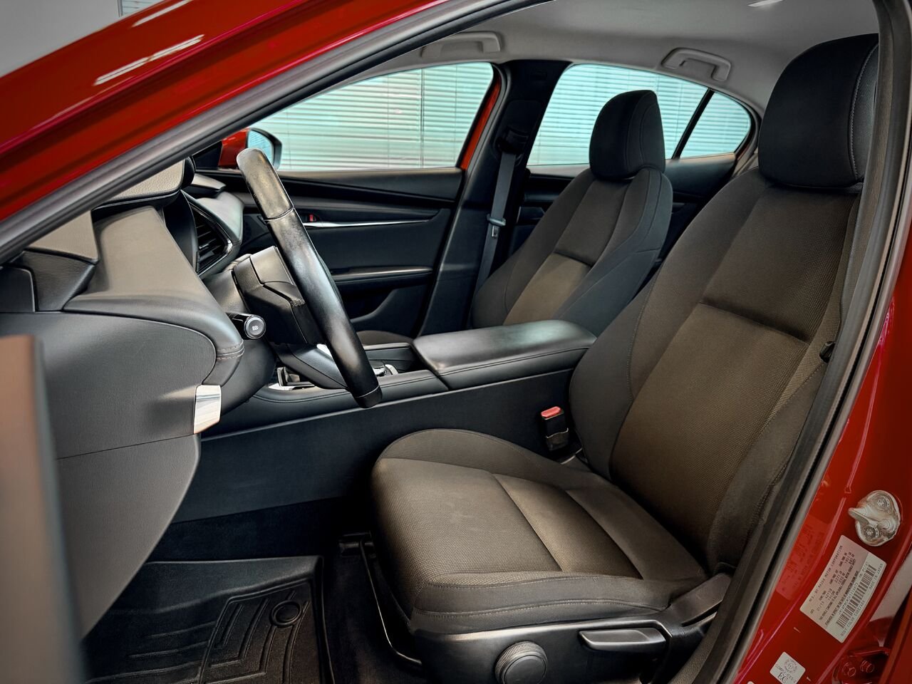 2019 Mazda Mazda3 Red Notre-Dame-des-Prairies - photo #13